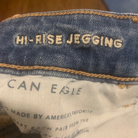American Eagle Outfitters Denim - Amer. Eagle Med. Wash Hi-Rise Jegging Sz 14 short